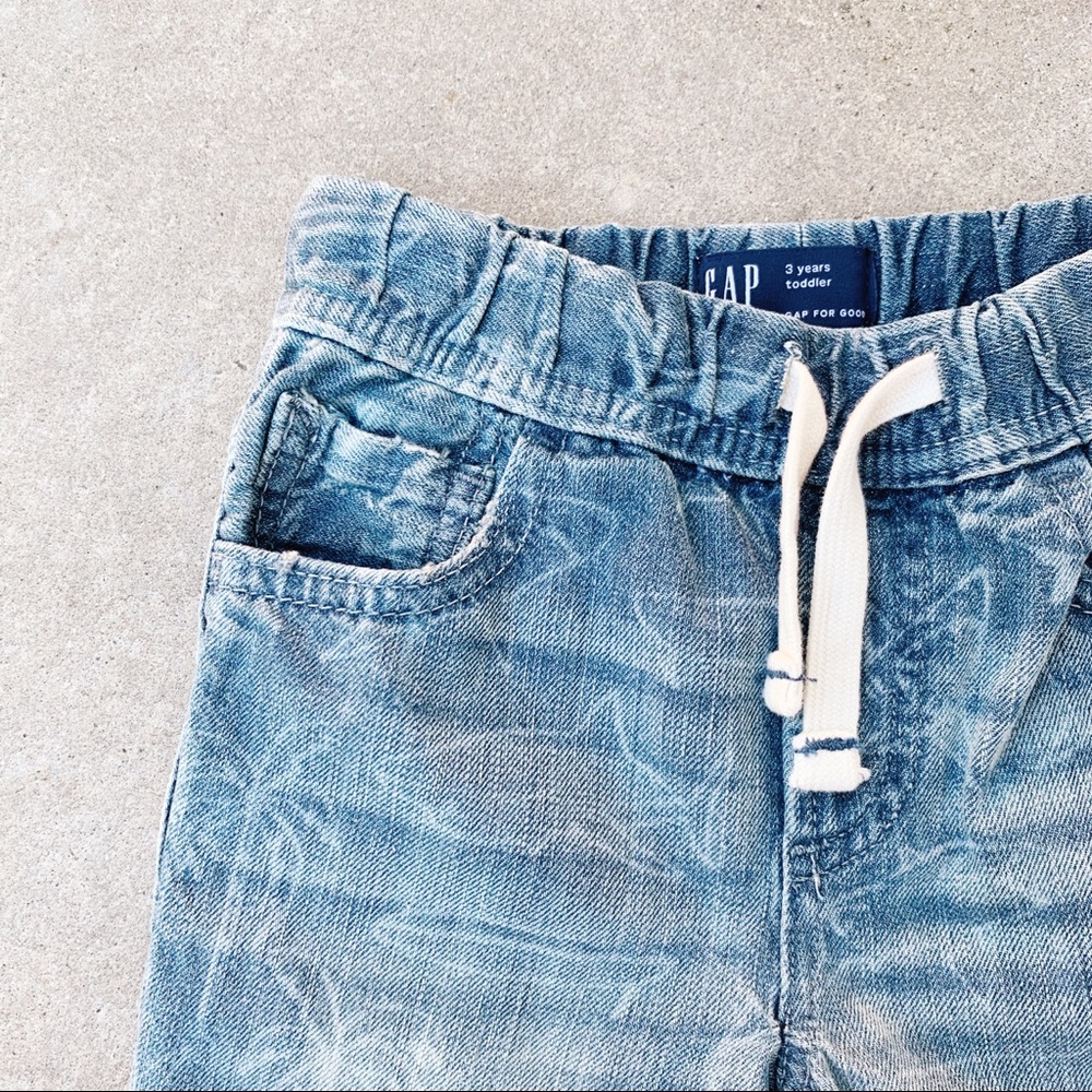 GAP Denim Shark Pull-On Short Blue Size 3T